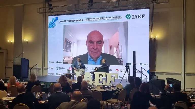 Cavallo anticipó cómo seguirá la inflación en los próximos meses y dio su receta para salir del cepo