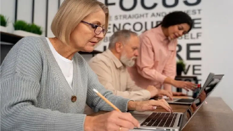 Jubilados que trabajan: cada vez hay más argentinos empleados después de jubilarse