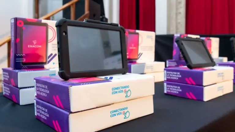 Encuentran 70.000 tablets destinadas a jubilados y sectores vulnerables sin entregar