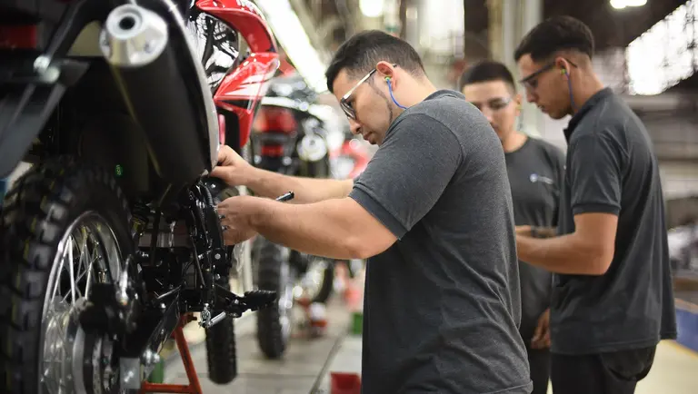 Escasez de talento en la industria y cómo lo abordan las empresas