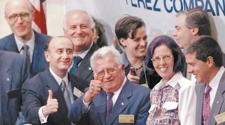 Los Perez Companc podrían gastar u$s350 millones para tomar el control total del grupo