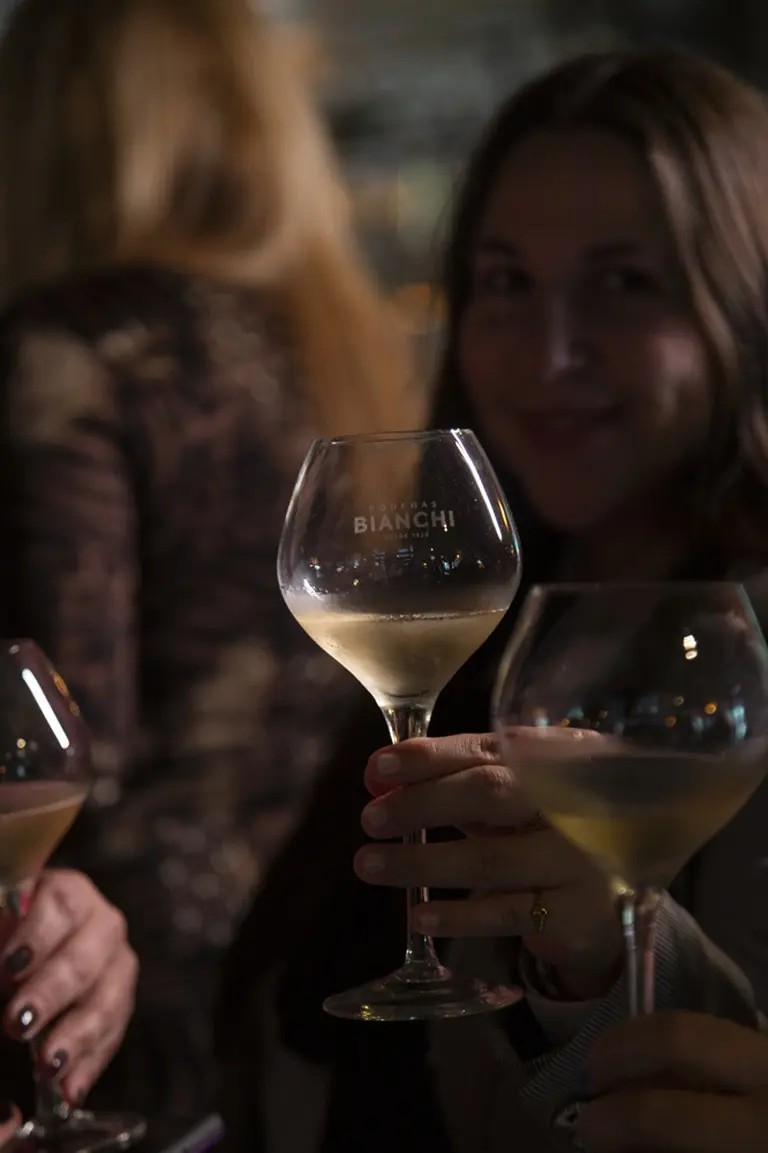 Bodegas Bianchi celebra 96 cosechas y revela sus tesoros enológicos: llegan las nuevas añadas de sus vinos íconos