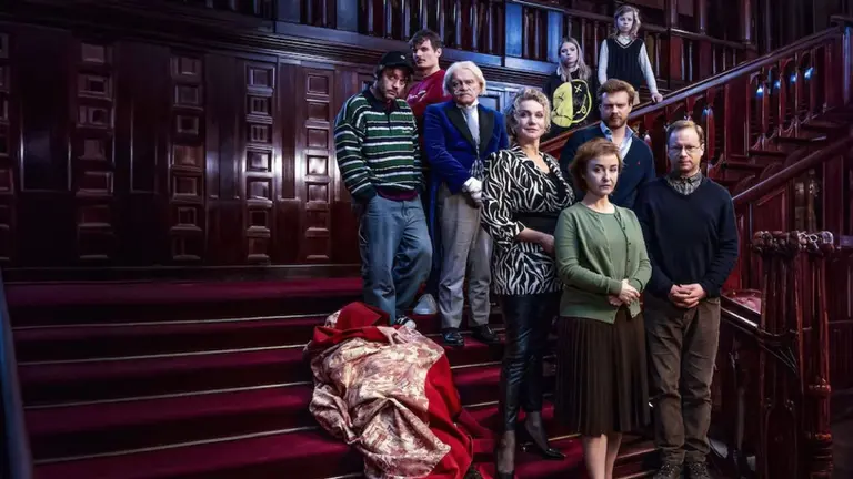 De qué trata la comedia polaca que está entre las más vistas de Netflix