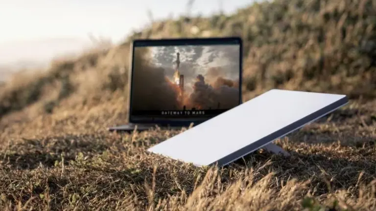Cuánto cuesta Starlink mini, la antena portátil de Elon Musk que entra en una mochila