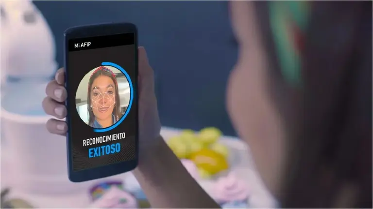 Trámites: cómo funciona el nuevo reconocimiento facial de AFIP