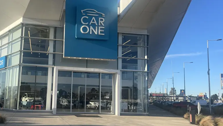 Car One se expande al retail: ¿cuál es la primera cadena de ropa europea que quiere para Argentina?