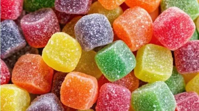 Atención consumidores: por qué la ANMAT prohibió la venta de varias marcas de gomitas de gelatina y golosinas