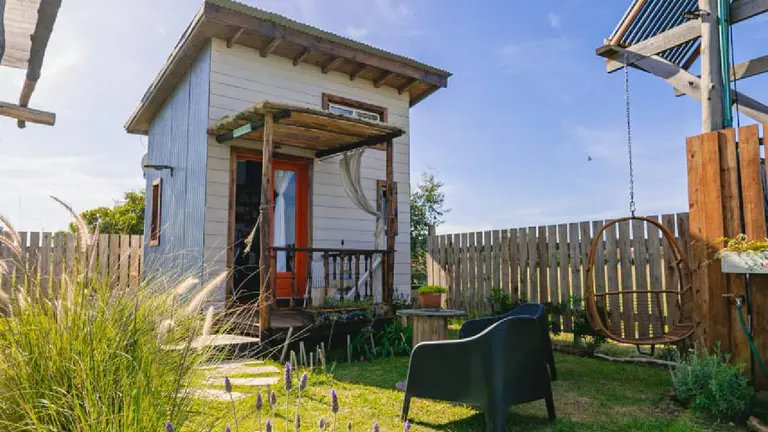 Mini casas frente al mar: cuánto sale pasar una noche en una tiny house en Chapadmalal