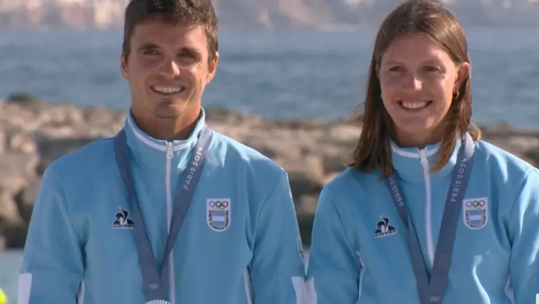 Video | Así recibieron Mateo Majdalani y Eugenia Bosco la segunda medalla para Argentina