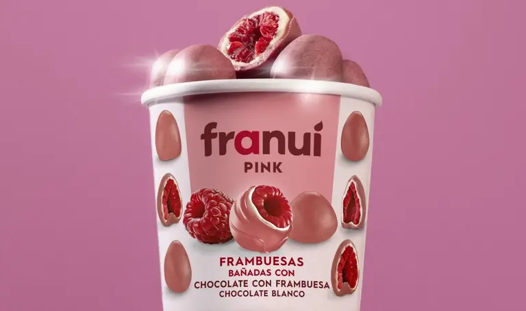 Furor en Bariloche: cómo es la nueva frambuesa bañada en chocolate rosa que está en boca de todos