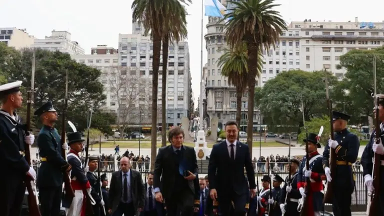 Milei encabezó un acto con las Fuerzas Armadas y no invitaron a Victoria Villarruel