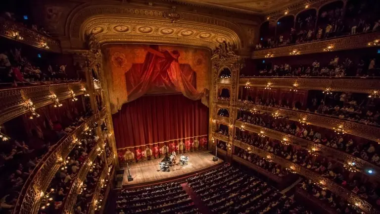 Entradas gratuitas para ir al Teatro Colón