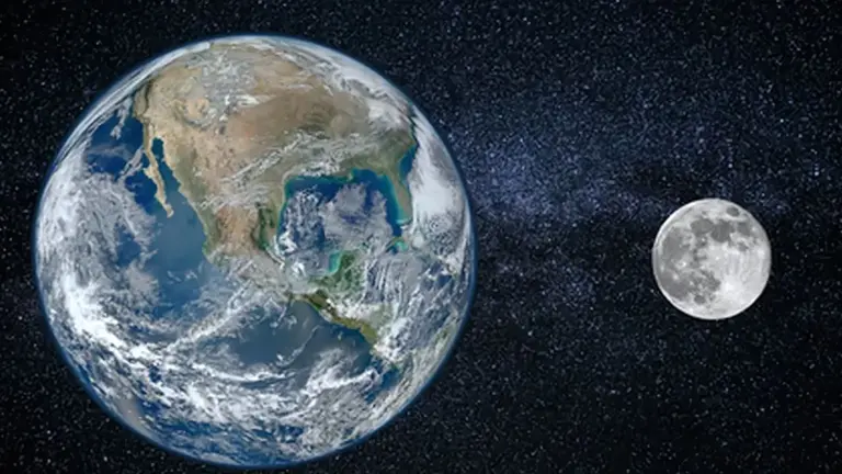 Por qué la Luna se aleja 4 centímetros por año de la Tierra y desaparecerá de la vista humana