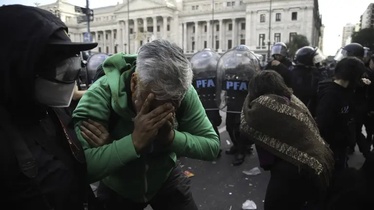 Las principales imágenes de la marcha frente al Congreso