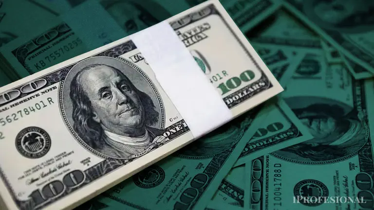 Dólar: por qué expertos advierten por la pausa en la desinflación