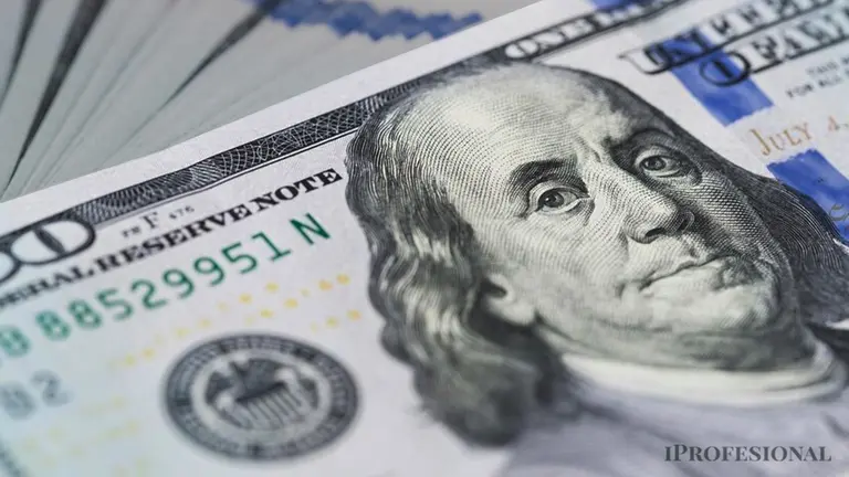 Expertos ven que el gobierno prepara el terreno para un canje de deuda en dólares 