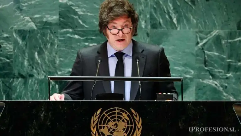 Milei en la ONU dando un discurso