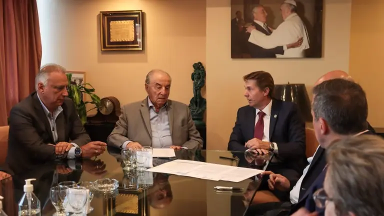 Comercio: fallo a favor de un aporte empresario obligatorio que financia a las cámaras y el sindicato