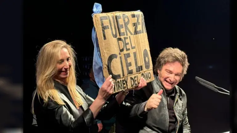 JAVIER MILEI Y KARINA MILEI