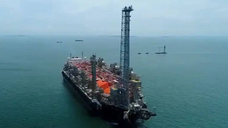 PAE instalará un buque en Río Negro para comenzar a exportar GNL