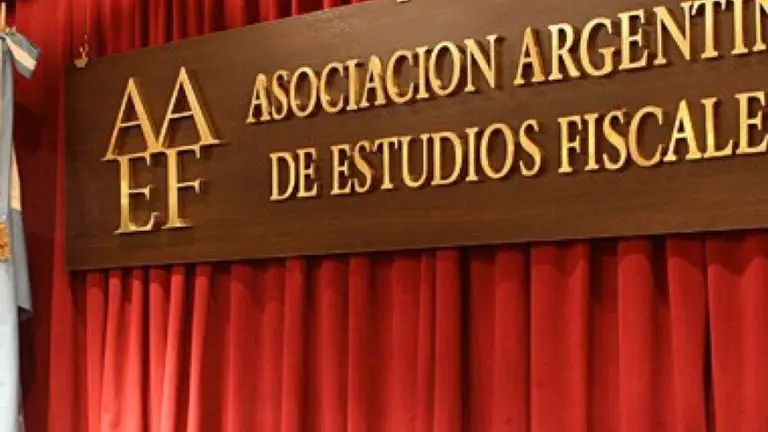 Lavado de Dinero y Derecho Penal Tributario: la AAEF convoca a los principales expertos en la materia