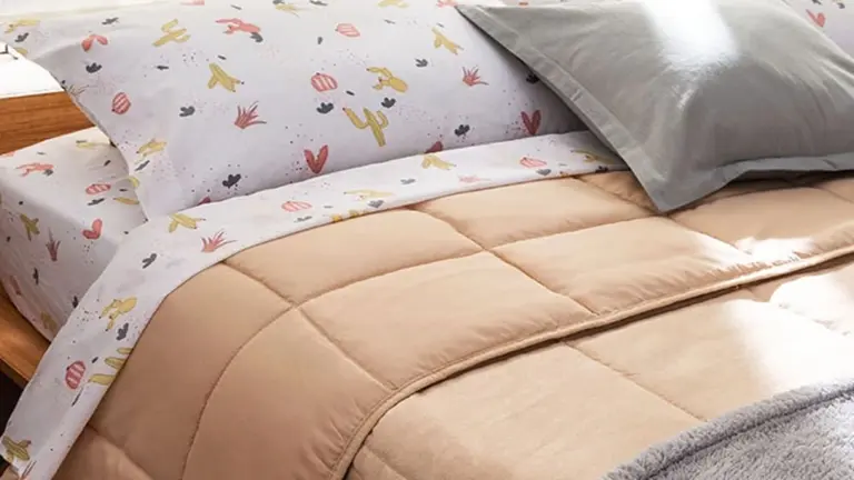 ACOLCHADOS Y SÁBANAS