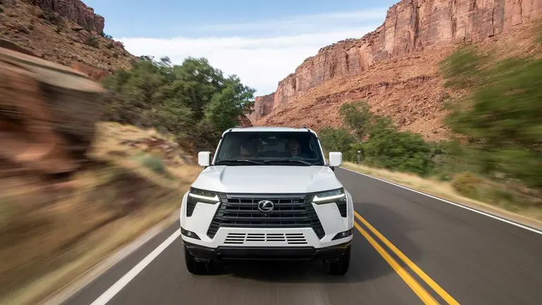 El Lexus GX 550 es el nuevo SUV todoterreno