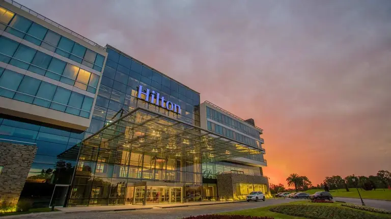 Hilton Pilar