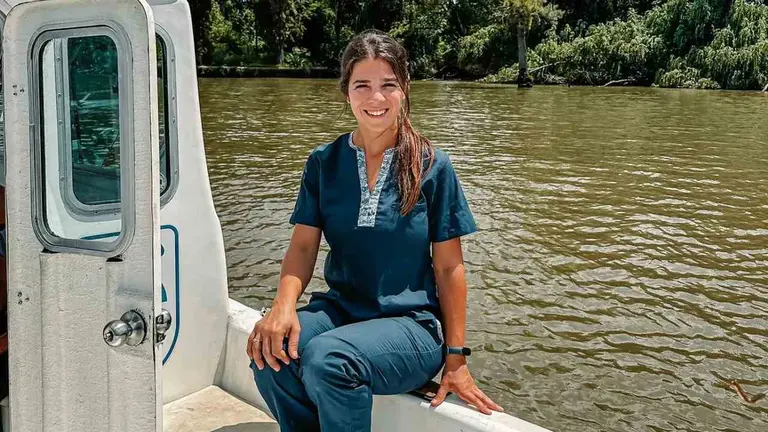 Leila Peluso López, veterinaria del Delta de Tigre, veterinaria isleña