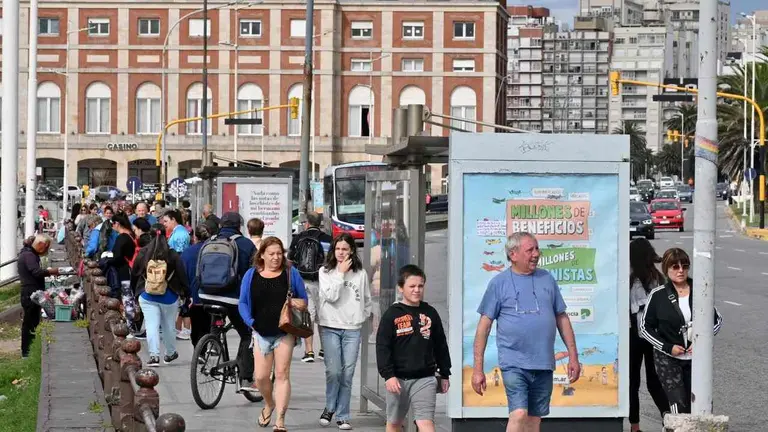 Una familia necesita al menos un millón y medio de pesos para irse una semana de vacaciones a Mar del Plata