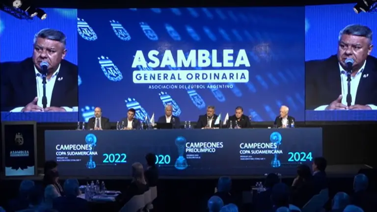 La AFA lleva a cabo su asamblea para reelegir a Claudio Chiqui Tapia