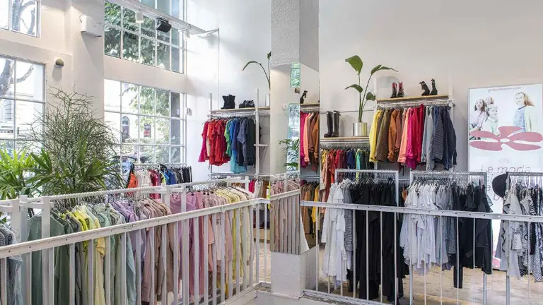 Moda circular: cómo y dónde conseguir ropa usada de marca y a buen precio