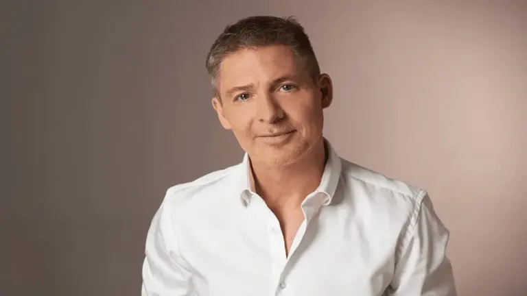 Cuánta plata tiene Adrián Suar