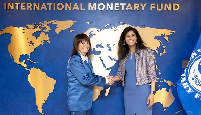 Patricia Bullrich con Gita Gopinath