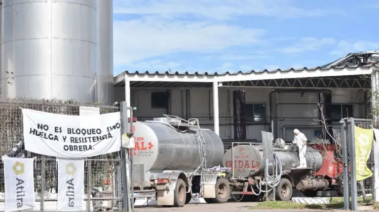 Fallan en contra y multan a una pyme bloqueada por el gremio: deberá reincorporar trabajadores