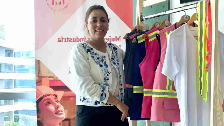 Gabriela Zárate creó la primera marca de ropa de trabajo pensada para mujeres