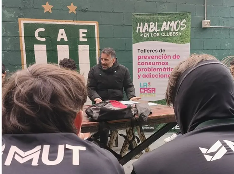 "Hablamos en los Clubes", una iniciativa para la prevención de adicciones y consumos problemáticos en el fútbol argentino