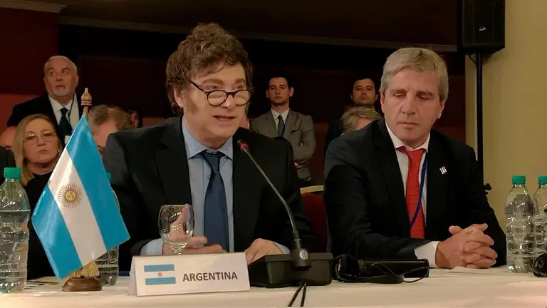 Javier Milei: "El Mercosur y sus restricciones ha sido un escollo para el progreso de los argentino"