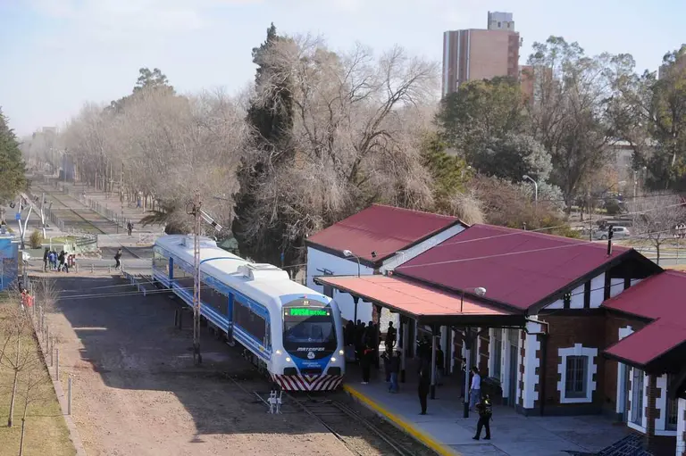 Tren del Valle