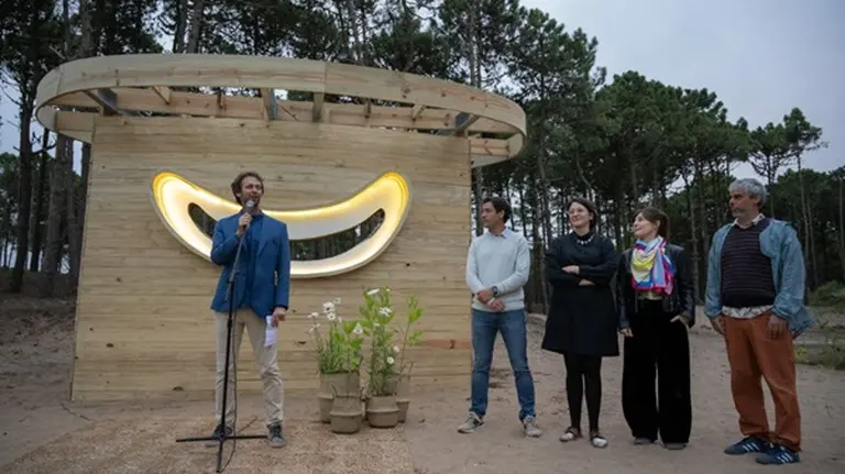 Presentación de Arbor de árbol, de Donjo León, obra ganadora del premio Pinamar #2254