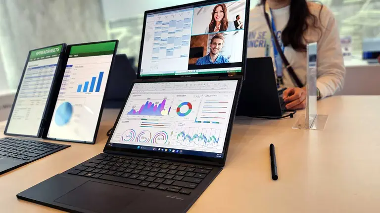 Tecnología - CES 2025 - Asus Zenbook Duo
