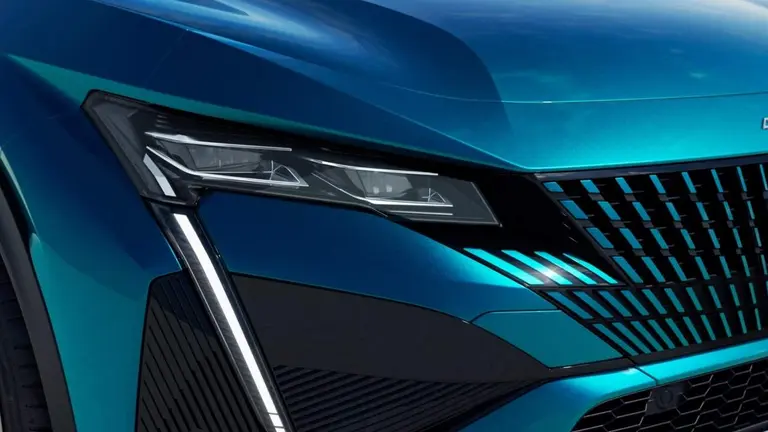 Peugeot anunció el regreso de su auto 408 