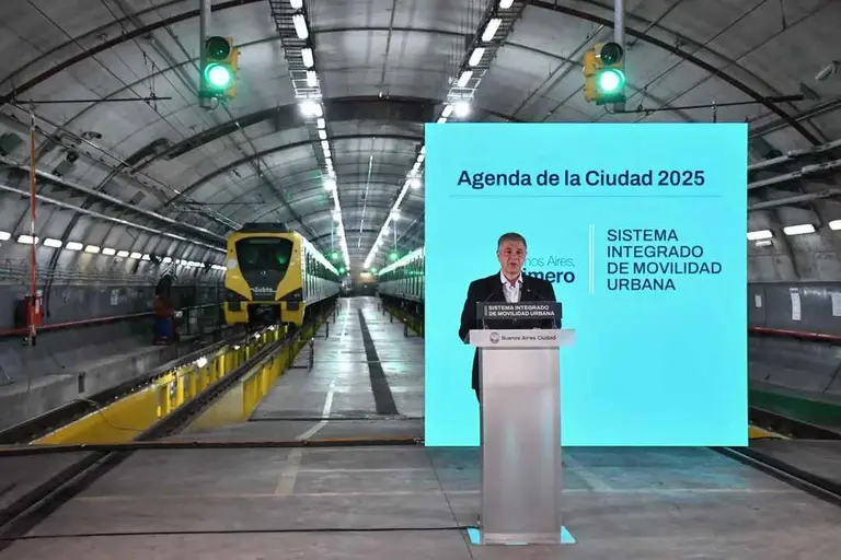 El Gobierno porteño presenta un Plan de Movilidad: minibuses eléctricos, rediseño de circulación, subte y autopistas