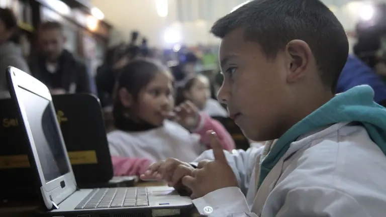 El Gobierno porteño entregará notebooks y tablets GRATIS, ¿cuáles son los requisitos?