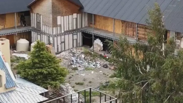 Tomaron uno de los hoteles de Cristina Kirchner y están construyendo en el patio interno