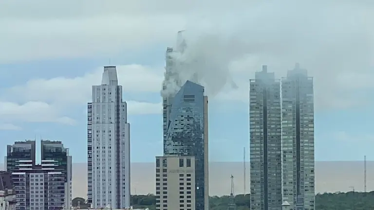 Se incendio un edificio en Puerto Madero