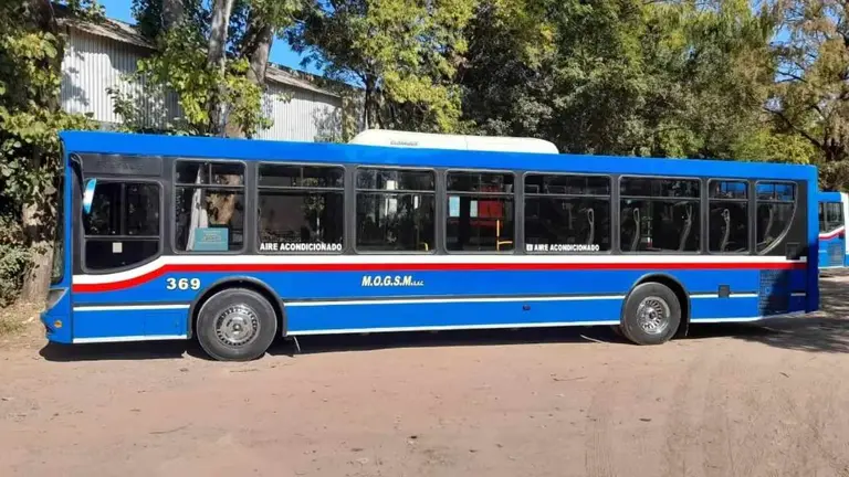 Paro de colectivos de cuatro líneas por un reclamo salarial