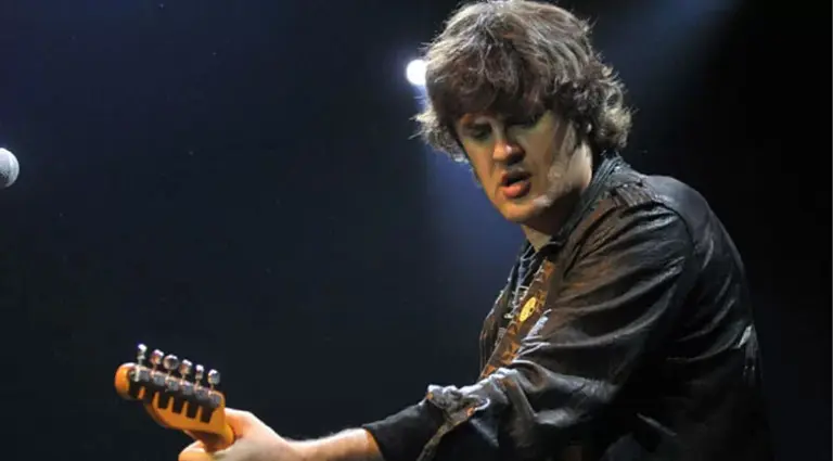 VIDEO | Ciro modifica la letra de un clásico de Los Piojos y lanza críticas a Milei: "Tanta criptomoneda..."