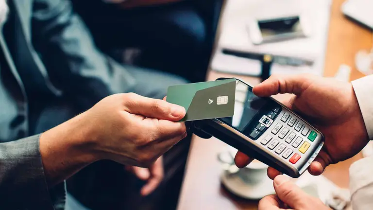 ¿Por qué algunas tarjetas no tienen números?: el plan que cambia para siempre los pagos