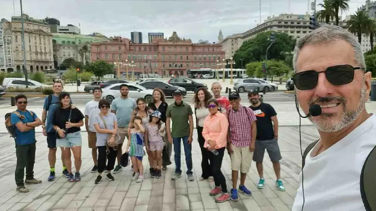 Ser guia y ganar hasta 1200 dólares